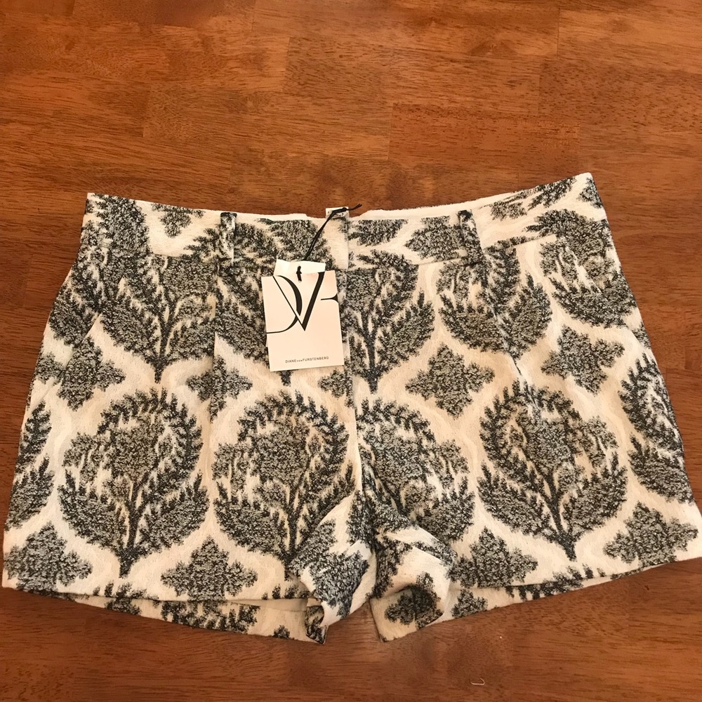 Diane Von Furstenberg Naples Floral Jacquard Short